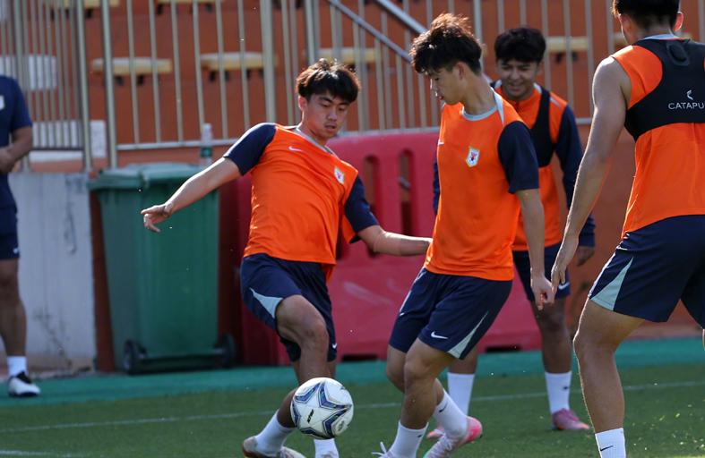 乌法115k欧元买断阿加波夫，结束租借正式加盟
