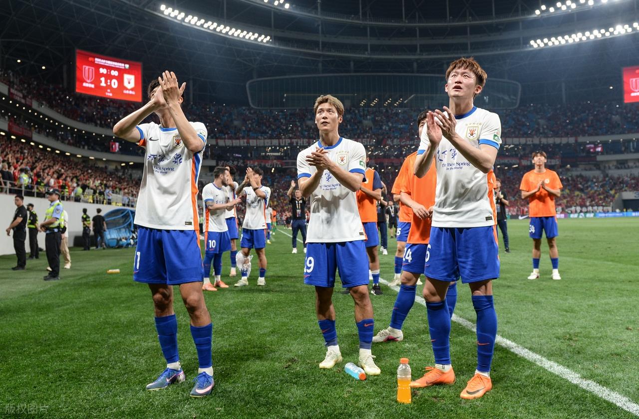 队报:里昂即将签下丹麦中场比斯特鲁普,转会费1000万欧