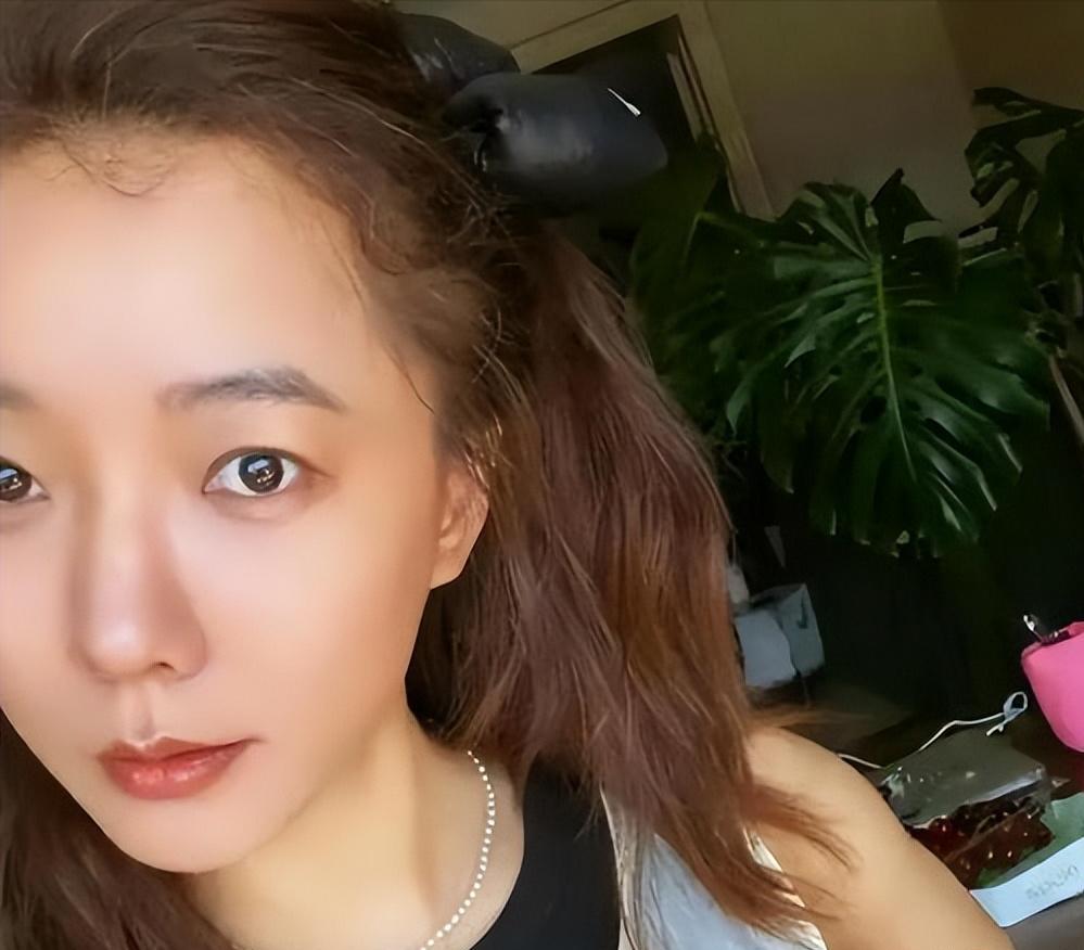 尼克斯迎赛点利好!马刺替补中锋出战成疑,文班亚马要独自扛内线
