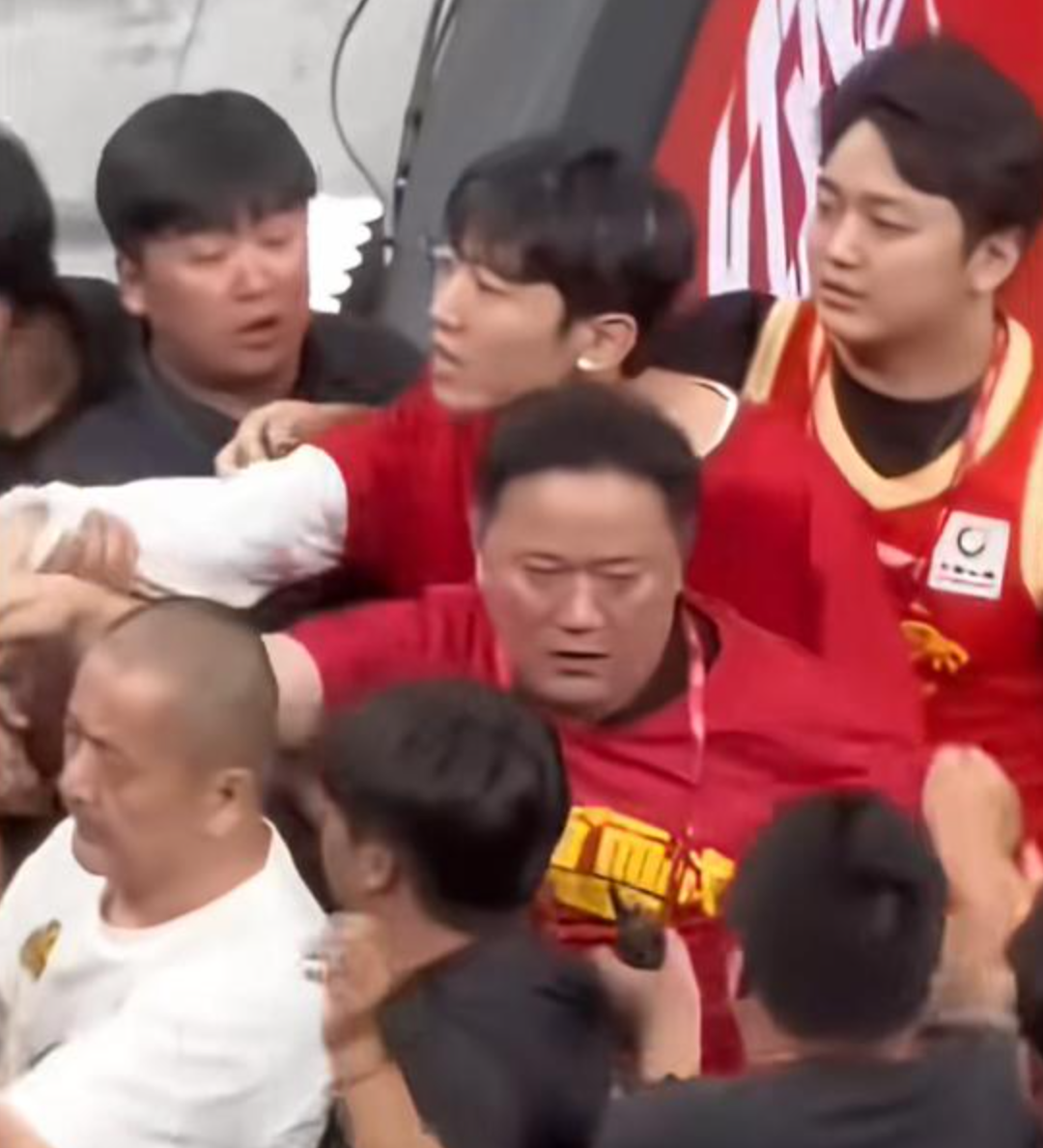 球盟会体育-太阳休赛期无意大动作 优先留旧将