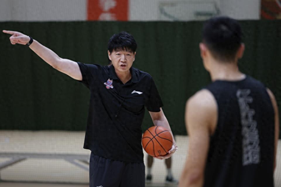 球盟会体育记者澄清森林狼引援交易流言