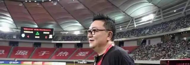 湖人计划送两将 腾空间留里夫斯