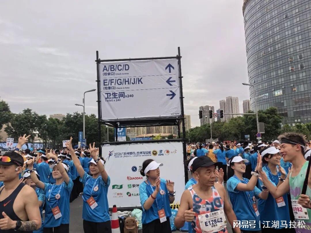 球盟会体育马刺倾向放走老将巴恩斯