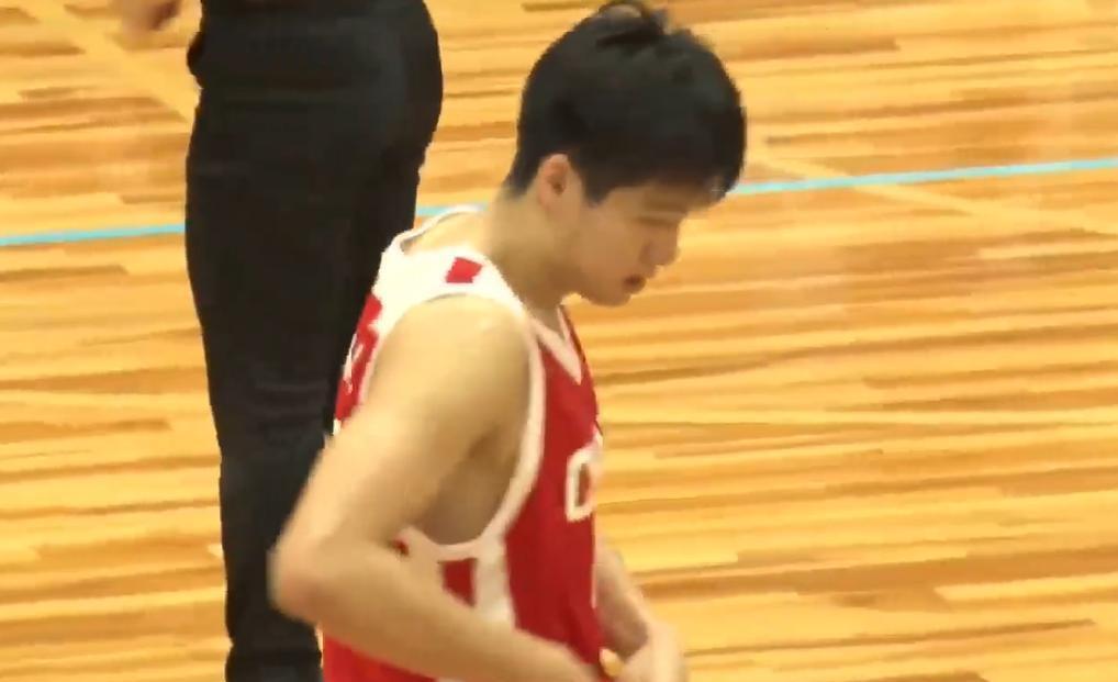 老板神预言全程应验!尼克斯时隔53年圆梦,夺得2026年NBA总冠军