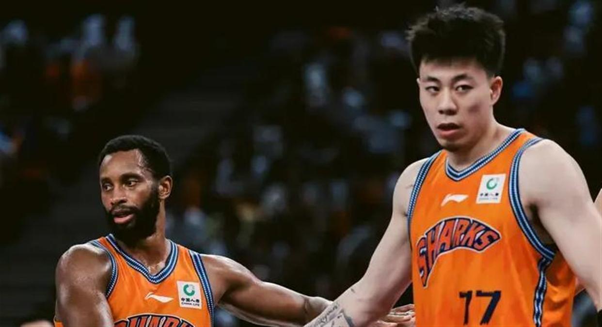 球盟会体育亚历山大遭淘汰后提前开启休赛期训练