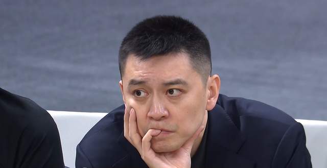 球盟会体育湖人终于开窍!欲3换1引进顶级内线,三巨头成雏形,詹姆斯尴尬