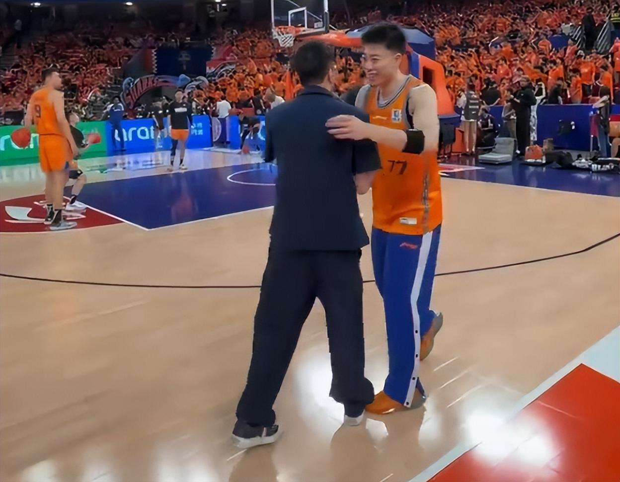 球盟会体育赛季结束！勇士要来真的了......