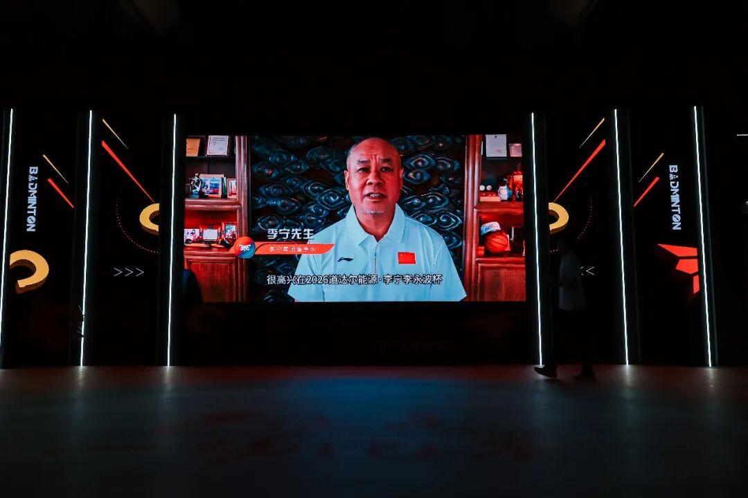 4年6000万到期！尼克斯冠军中锋成抢手货，他能签8700万大合同