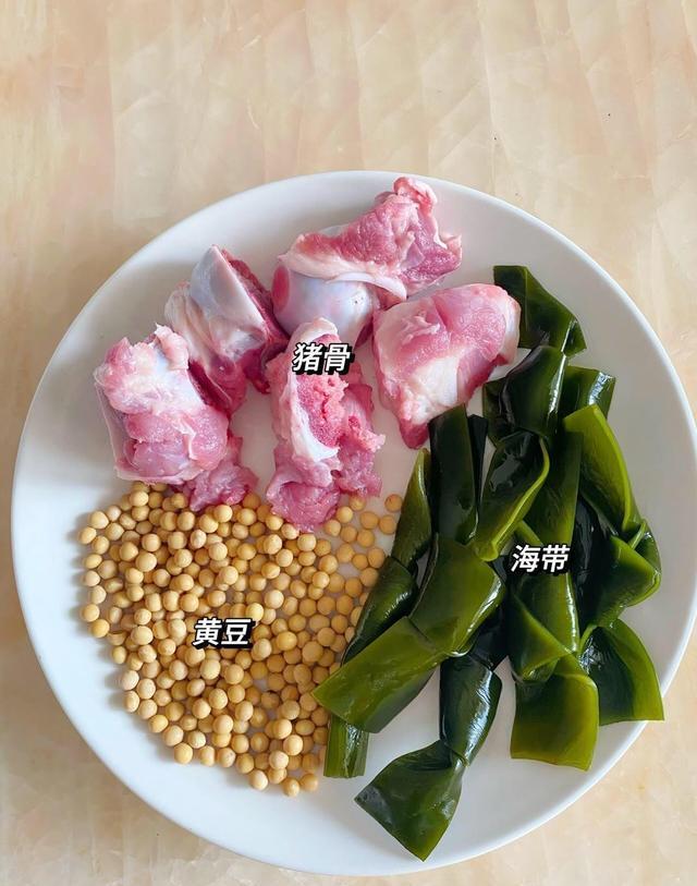 尼克斯夺冠湖人最尴尬:詹姆斯留队与否不重要,东契奇难超哈登