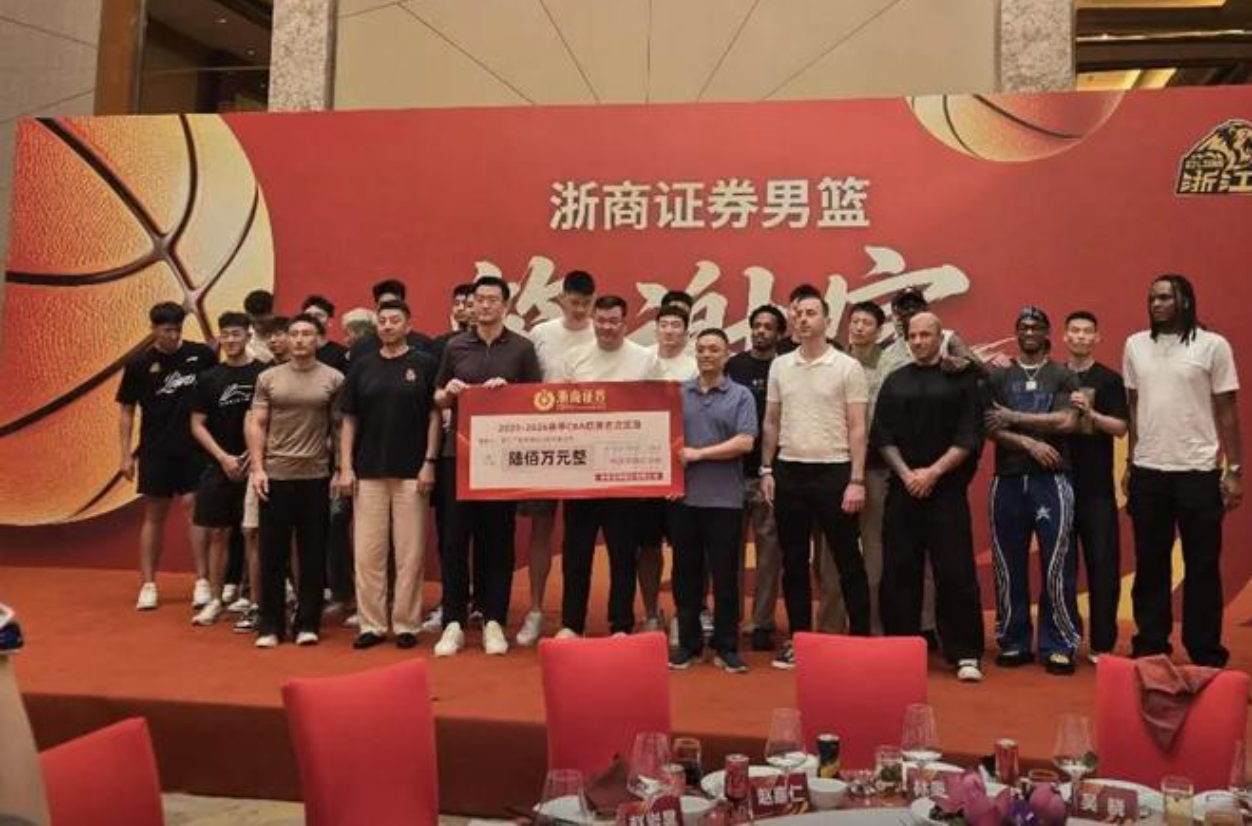 尼克斯夺冠周边销量刷新北美纪录