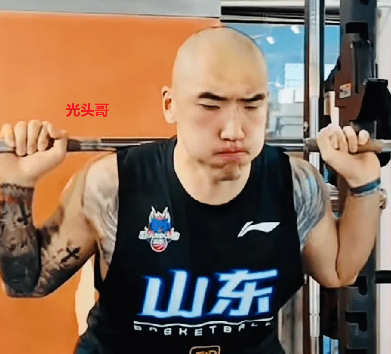 突发!福克斯取关马刺,字母哥交易倒计时,快船计划追求FMVP