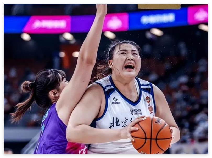 文班19+14+5封盖，哈珀比肩2传奇带不动双枪，马刺1