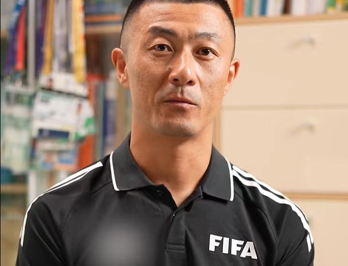 球盟会体育斯普利特离任!都什么时候了,中国球迷怎么还在怪杨瀚森教练?