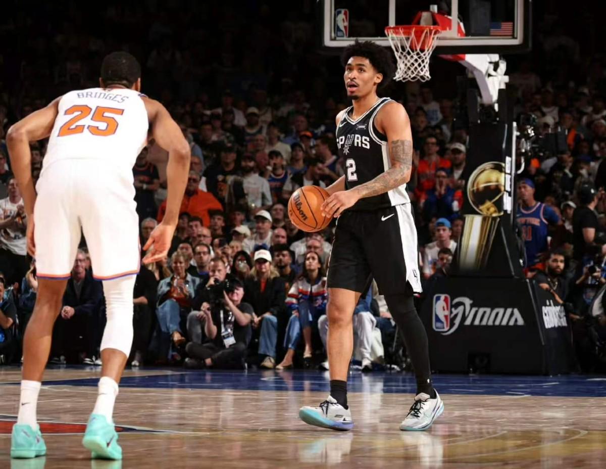 球盟会体育迈克·布朗的NBA冠军履历：尼克斯主帅有多少枚戒指？