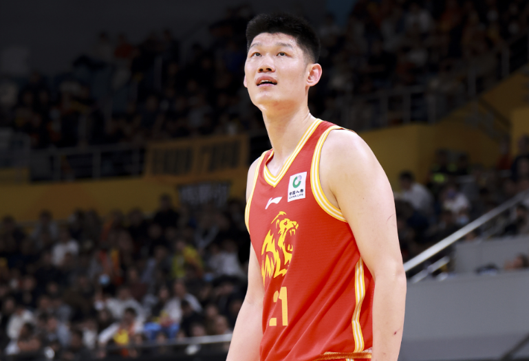 球盟会体育曝迪班萨试训奇才的过程非常完美 但奇才仍有小概率交易状元签