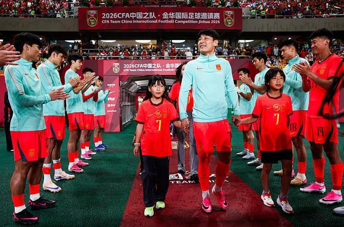 JLo歇斯底里尖叫视频疯传 56年首冠太疯