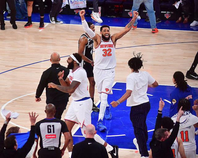 兄弟篮球,布伦森、哈特和大乔是首个NCAA+NBA夺冠的三人组