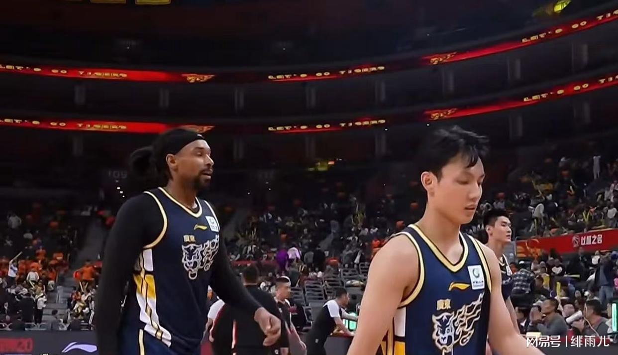 球盟会体育生涯进球数超越卡钦斯,格里娜升至历史第12