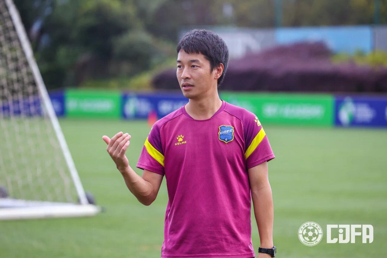 球盟会体育克罗地亚媒体开炮:我们被抢劫!FIFA保送葡萄牙 C罗靠施舍获最佳