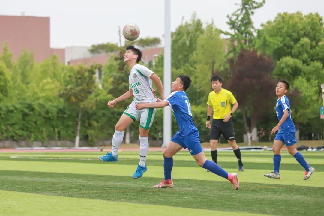 阿莫林执教米兰8月倒戈曼联,或为拉爵省千万!曼联锁定1.3亿收入